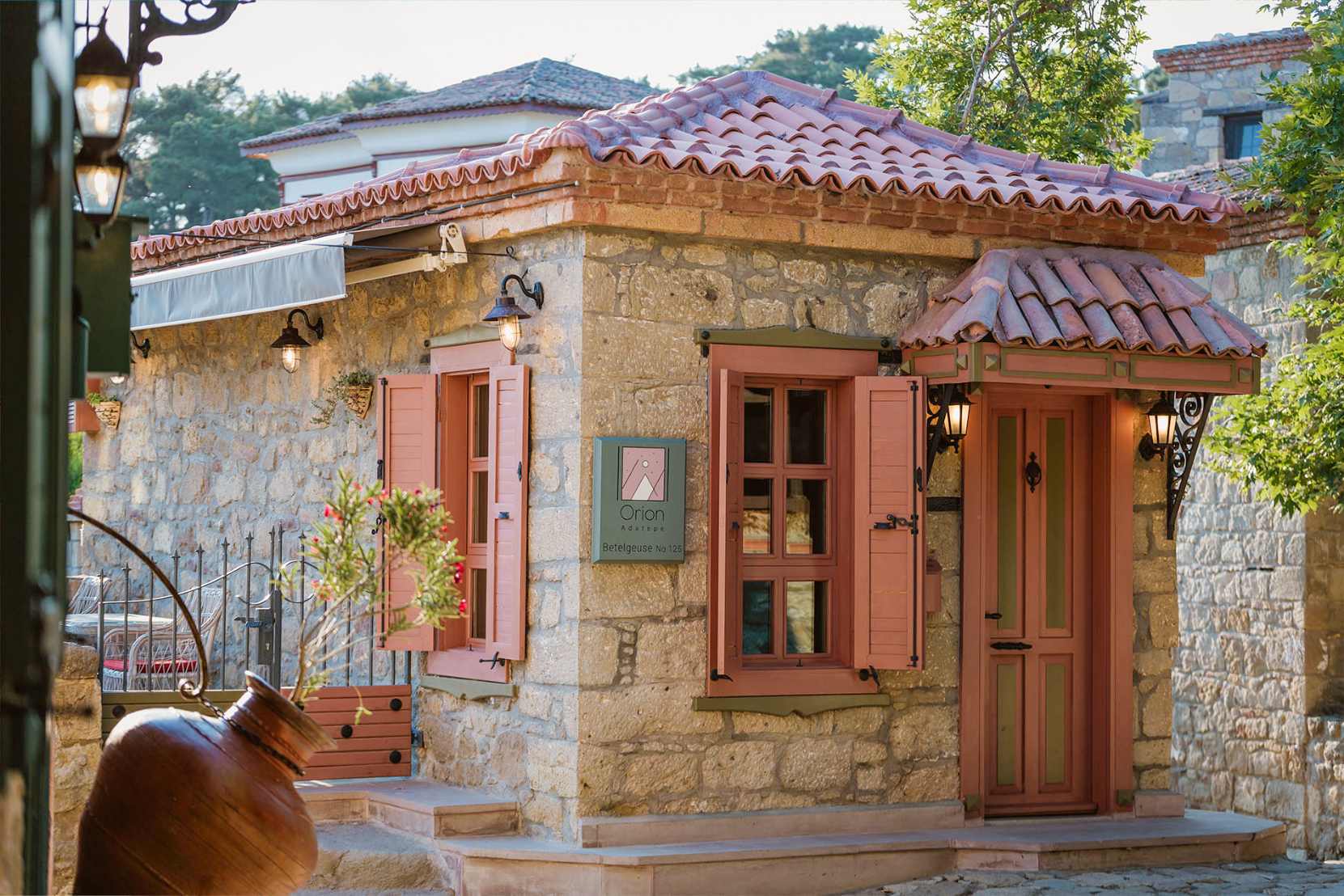 Betelgeuse Stone House