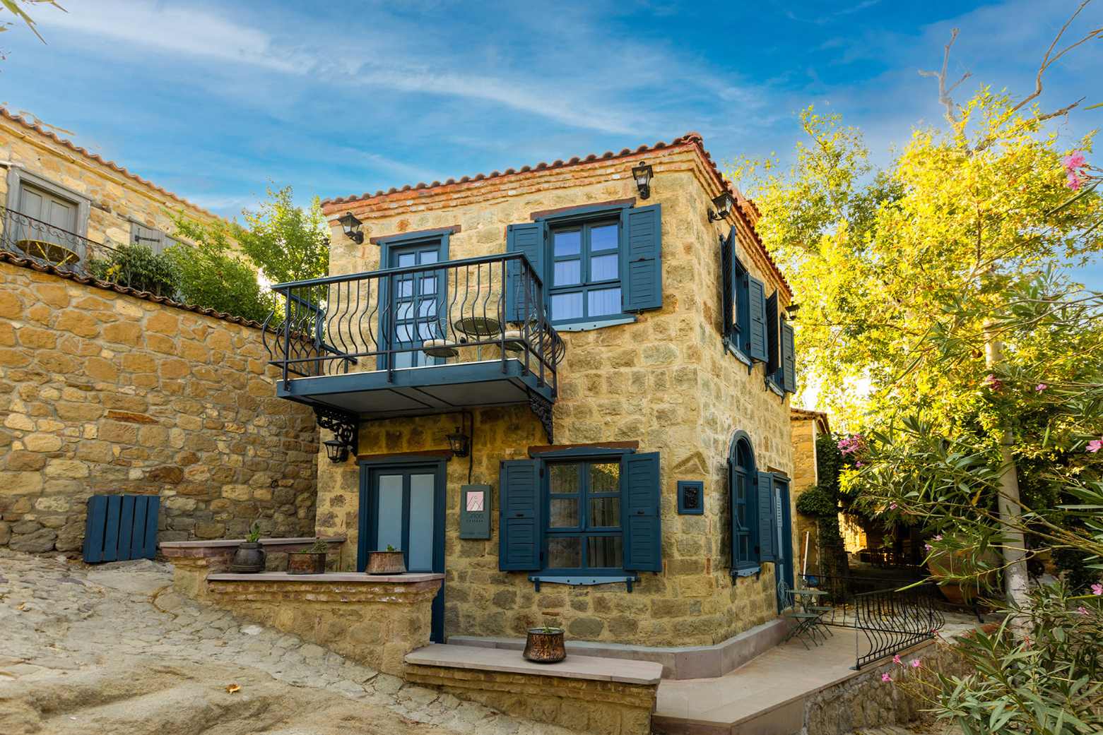 Mintaka Stone House